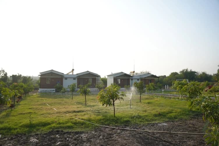 Photo 8 of 16 – 5-room resort with a pool in Haripur, Gir Somnath (BMF-R628)