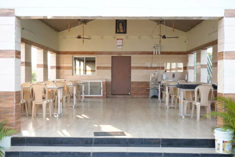 Photo 5 of 16 – 5-room resort with a pool in Haripur, Gir Somnath (BMF-R628)