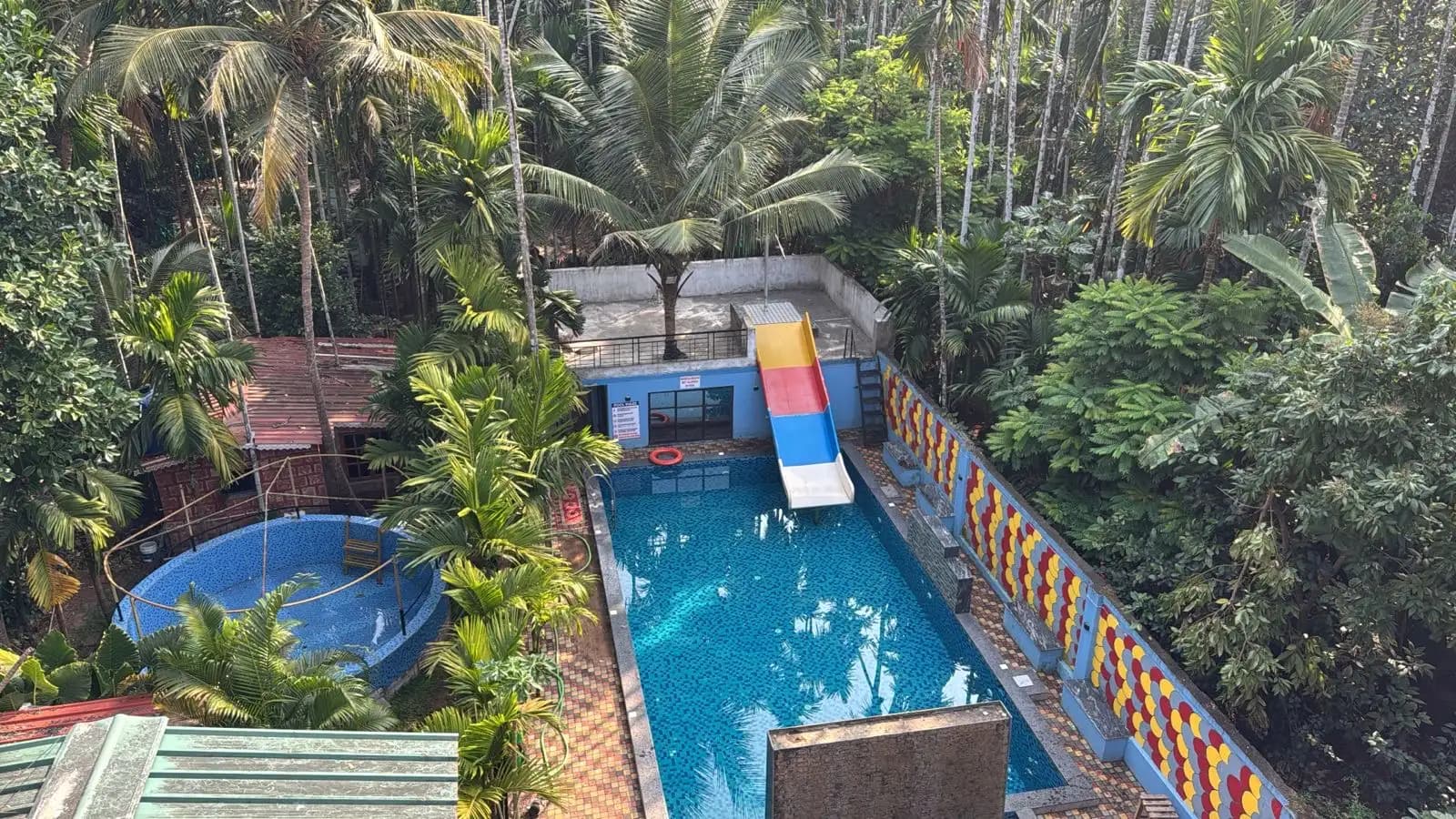 Photo 13 of 20 – 2 BHK farmhouse with a private pool in Advalpal, Bicholim (BMF-F629)