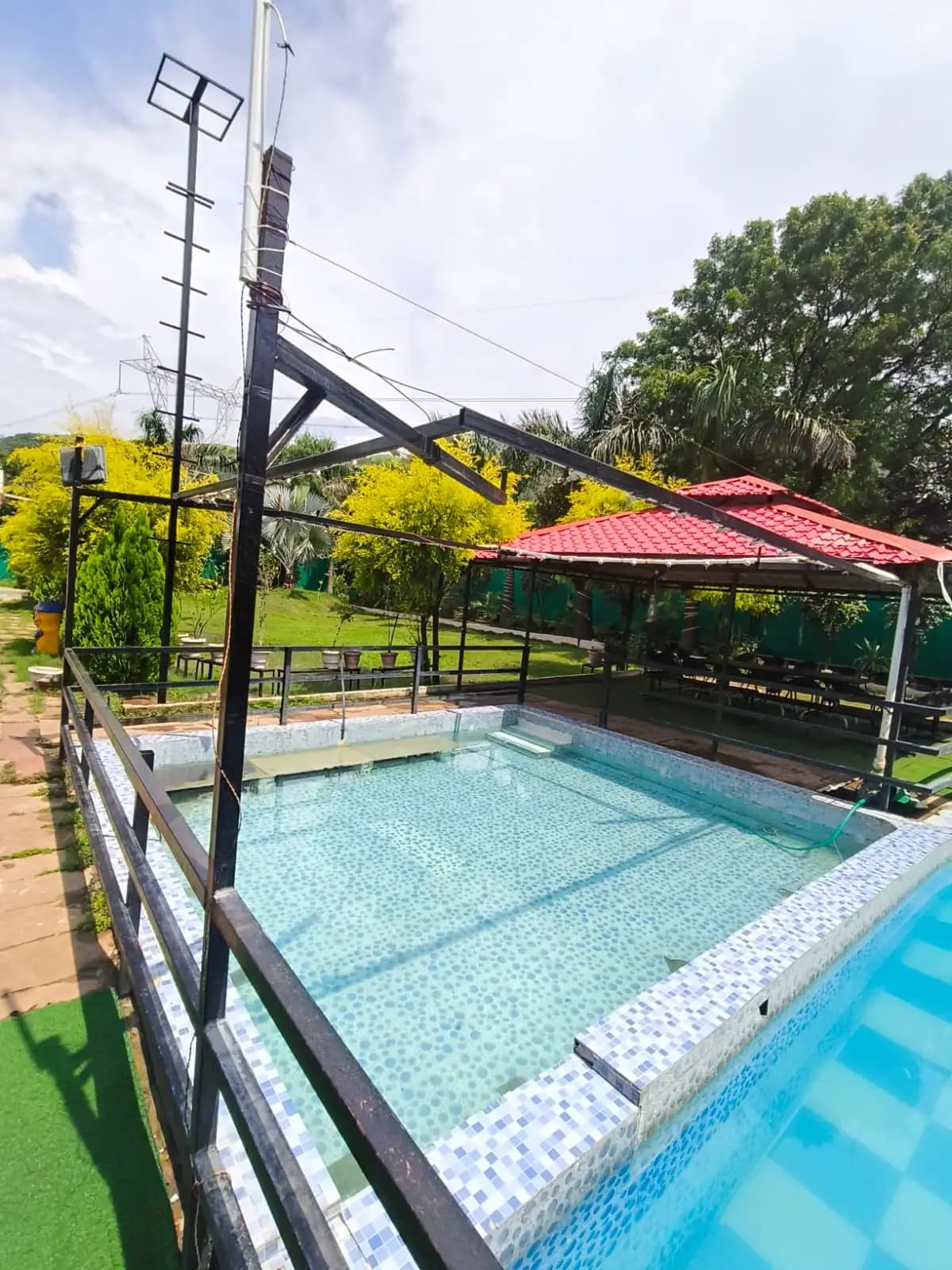 Photo 10 of 11 – 6 BHK farmhouse with a private pool in Cresent Water Park, Indore (BMF-F630)