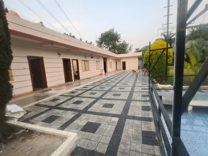 Photo 2 of 11 – 6 BHK farmhouse with a private pool in Cresent Water Park, Indore (BMF-F630)