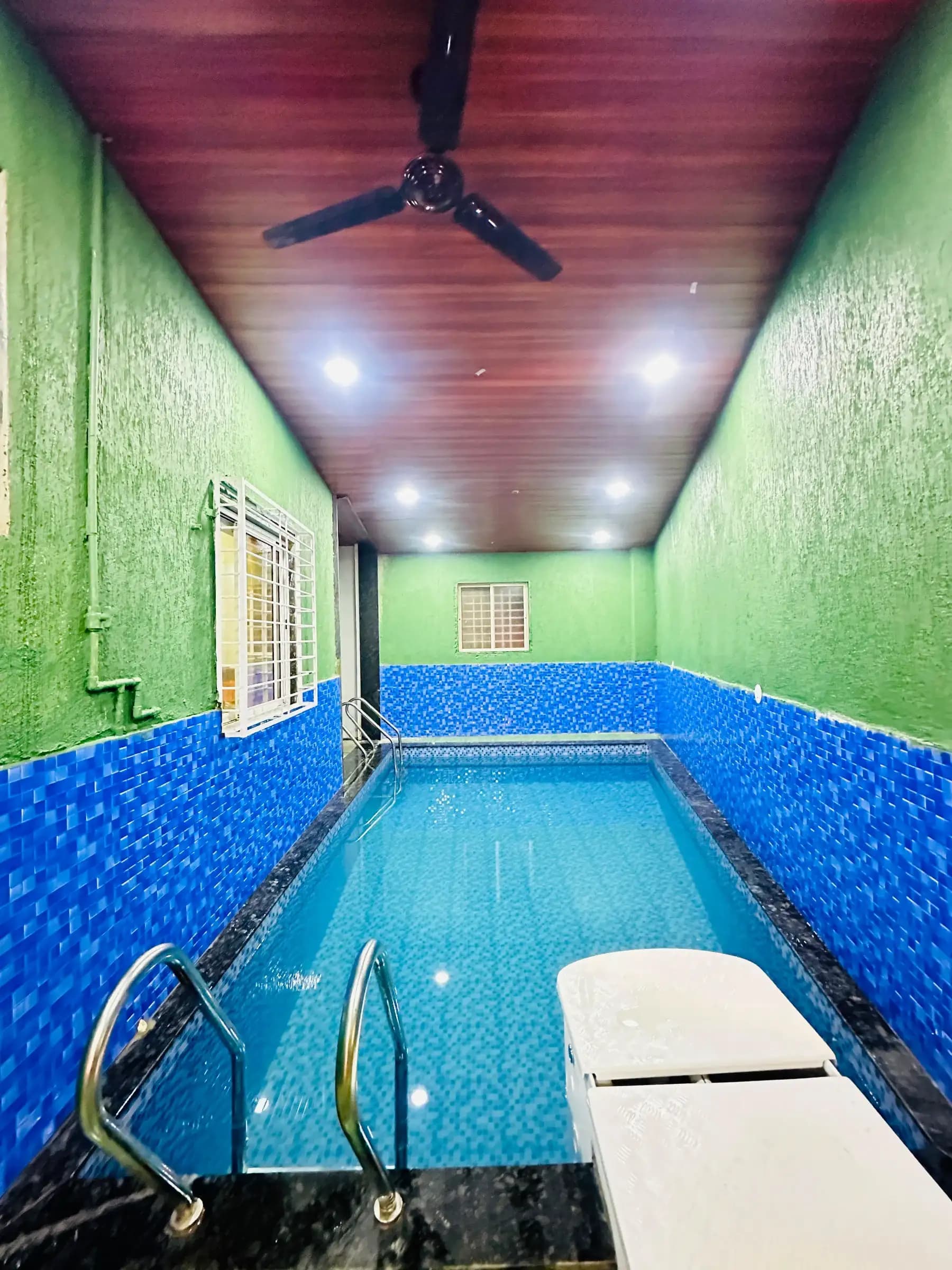 Photo 2 of 10 – 4 BHK villa with a private pool in Karla, Lonavala (BMF-V639)