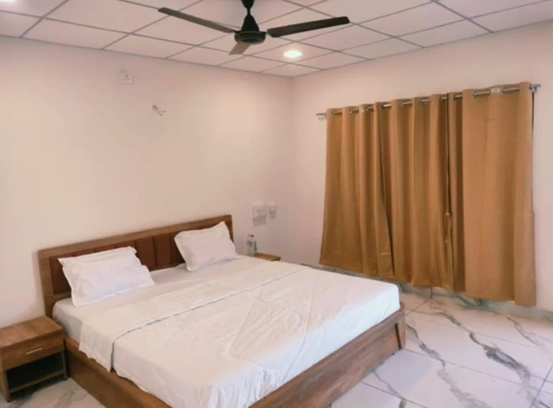 Photo 2 of 12 – 8-room resort with a pool in Talala, Gir Somnath (BMF-R642)