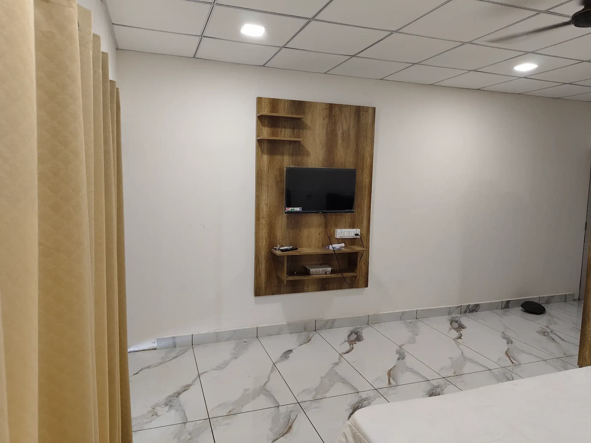 Photo 5 of 12 – 8-room resort with a pool in Talala, Gir Somnath (BMF-R642)