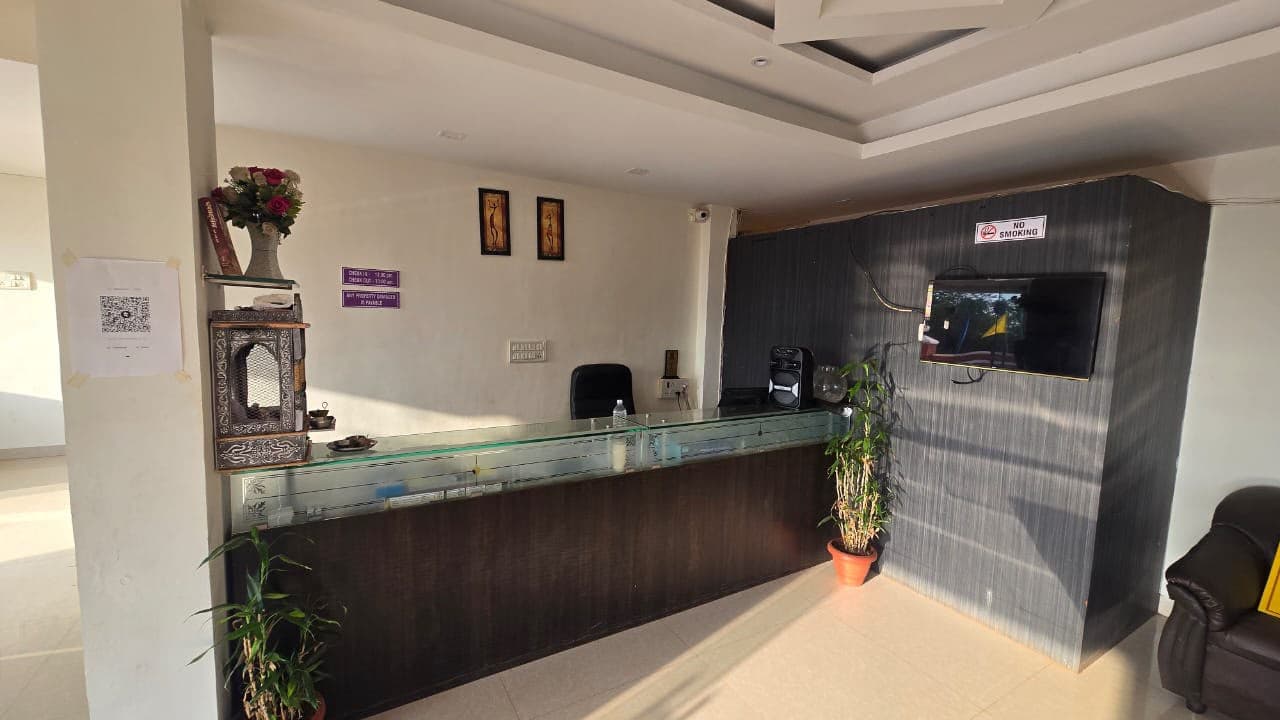 Photo 12 of 13 – 3 BHK villa with a pool in Bhilar Water Fall, Panchgani (BMF-V645)