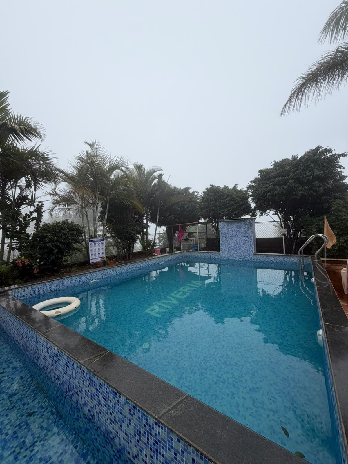 Photo 1 of 13 – 3 BHK villa with a pool in Bhilar Water Fall, Panchgani (BMF-V645)