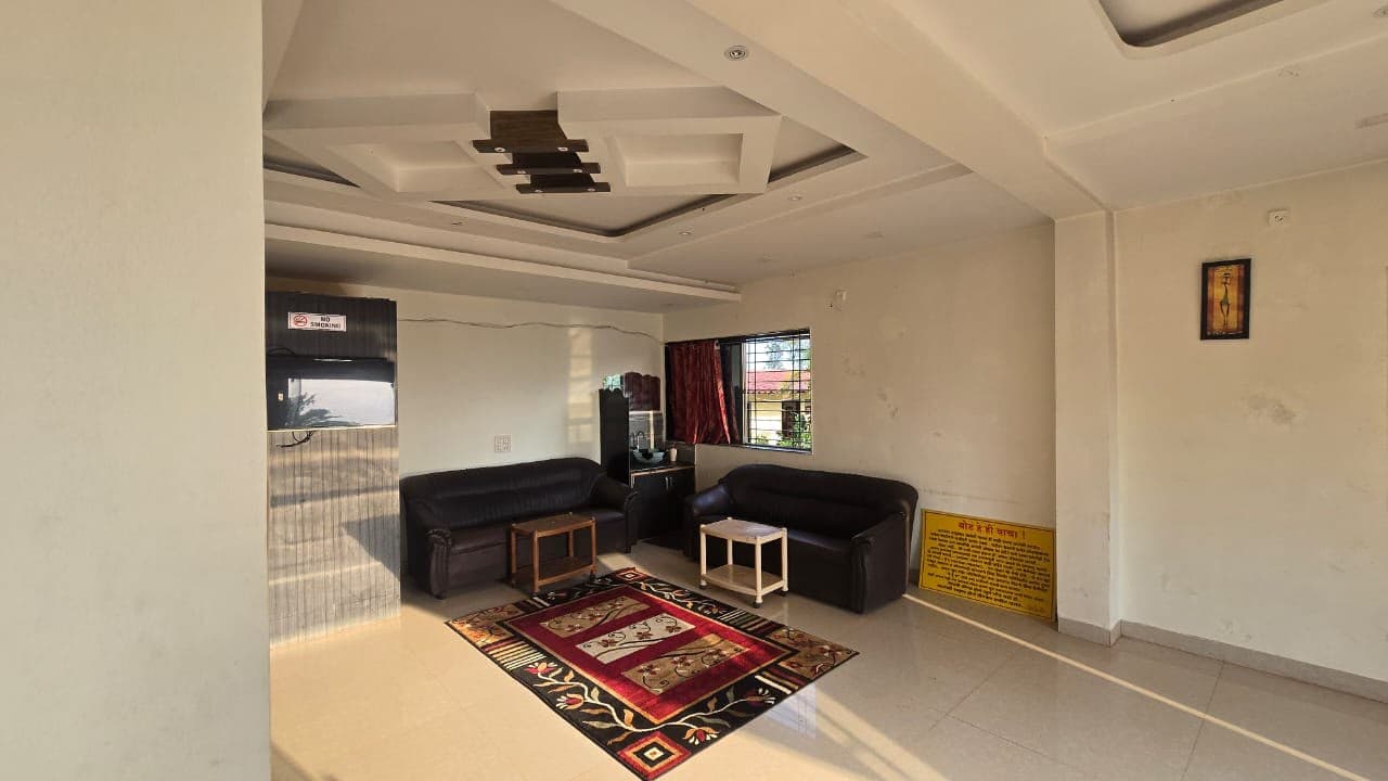 Photo 2 of 13 – 3 BHK villa with a pool in Bhilar Water Fall, Panchgani (BMF-V645)