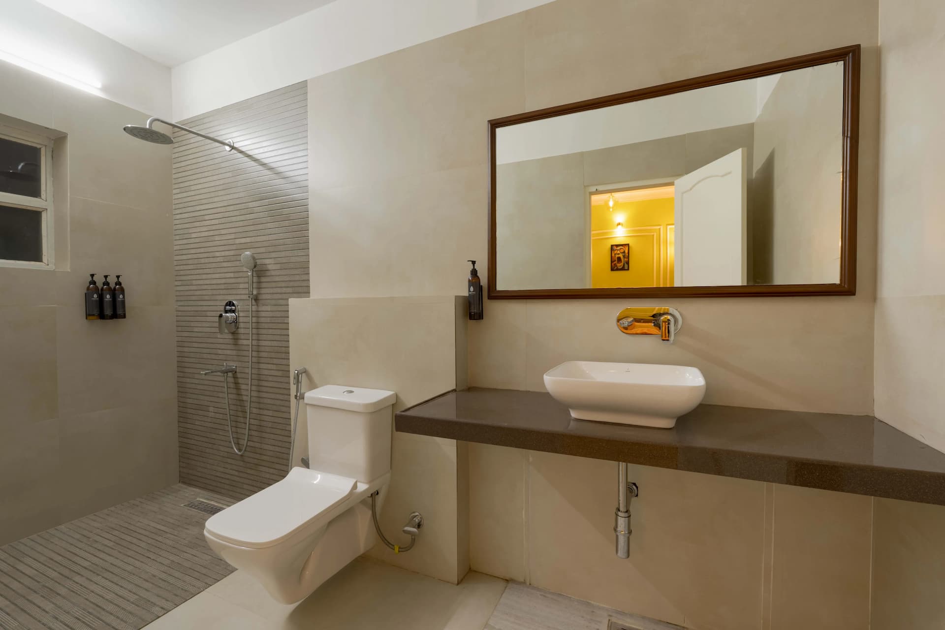 Photo 12 of 39 – 9 BHK villa with a pool in Haridass Ji Magari, Uda (BMF-V647)