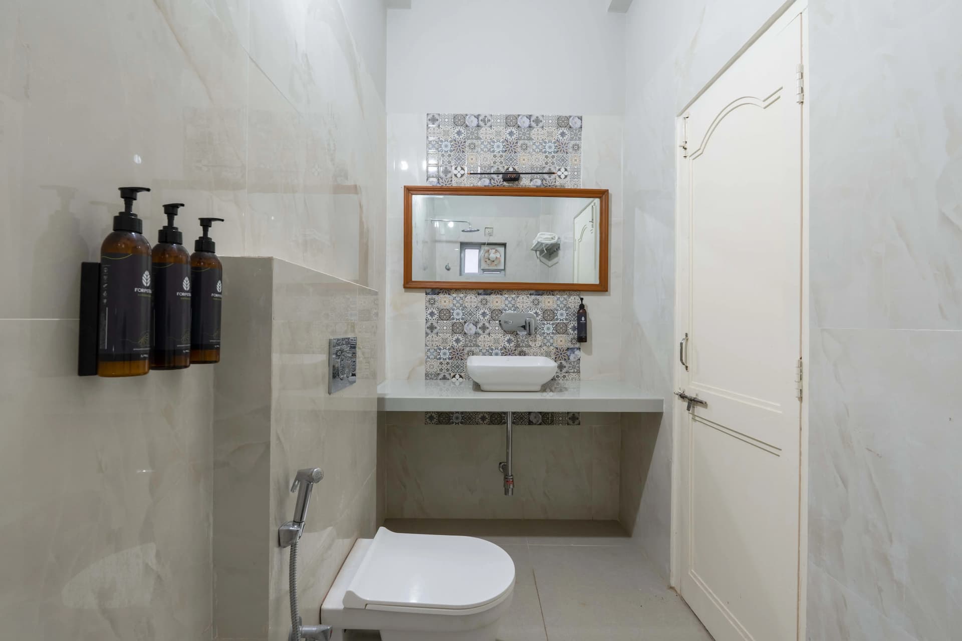 Photo 10 of 39 – 9 BHK villa with a pool in Haridass Ji Magari, Uda (BMF-V647)