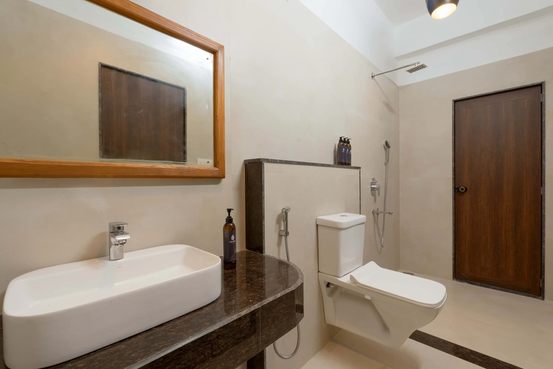 Photo 26 of 39 – 9 BHK villa with a pool in Haridass Ji Magari, Uda (BMF-V647)