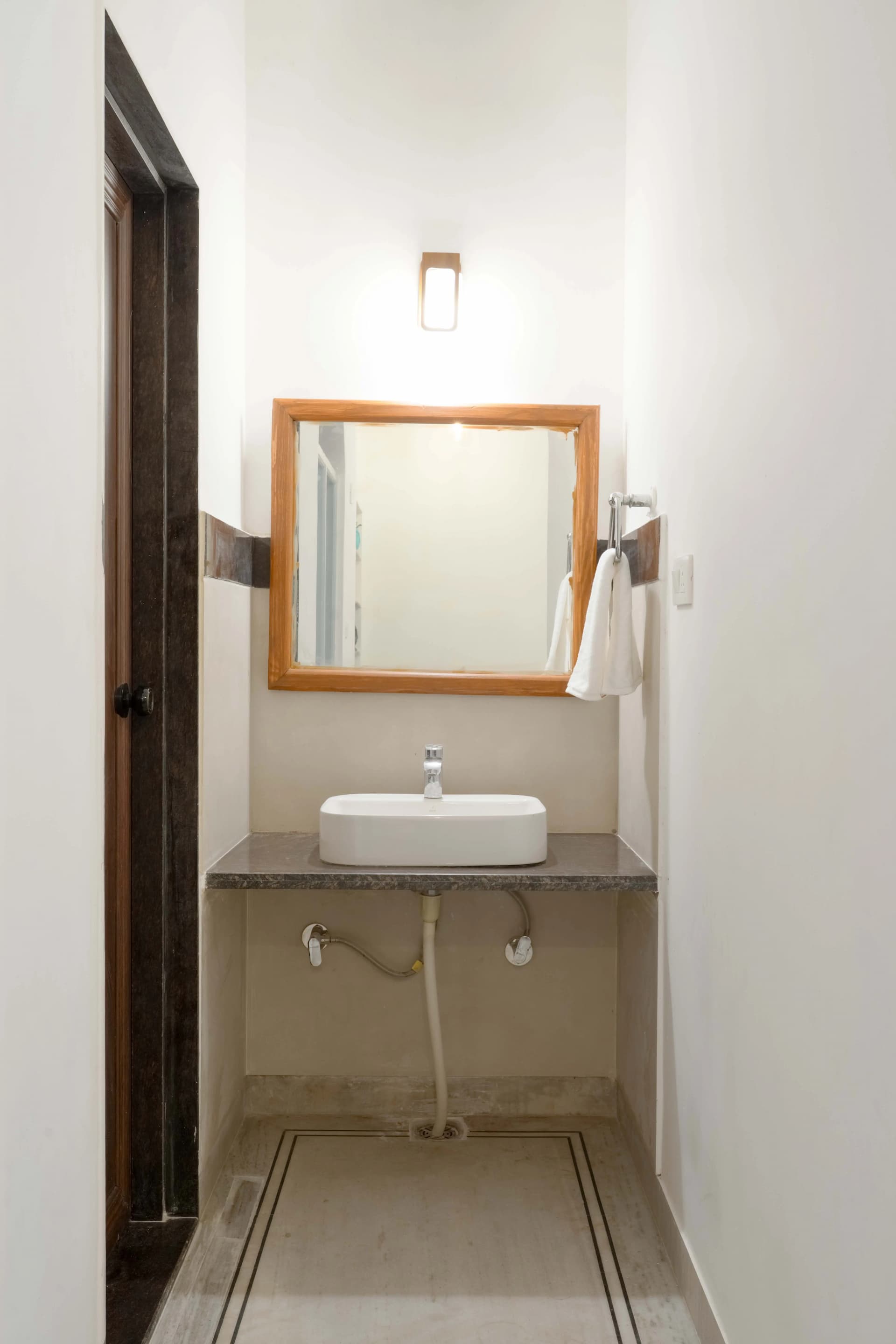 Photo 21 of 39 – 9 BHK villa with a pool in Haridass Ji Magari, Uda (BMF-V647)