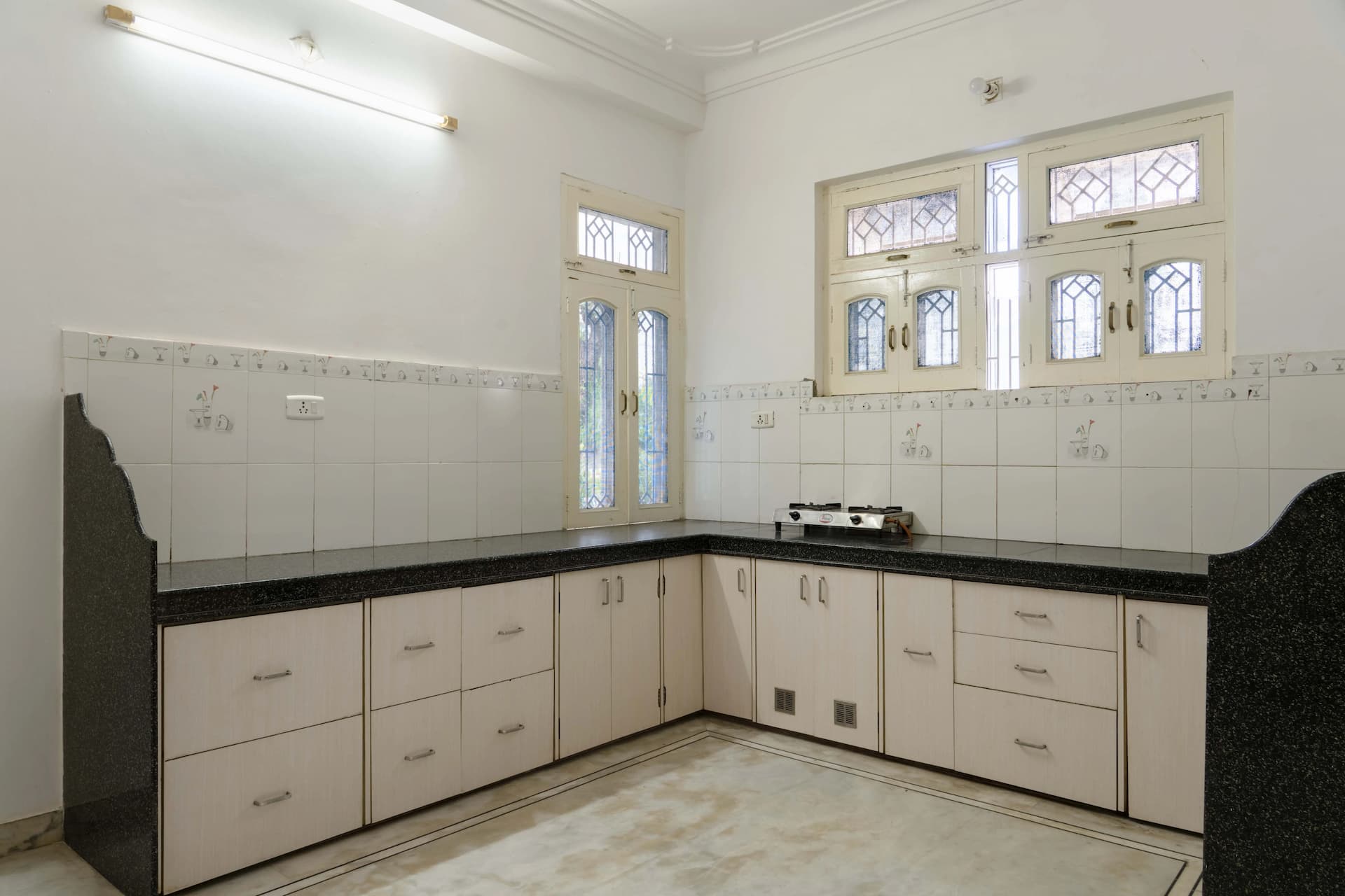 Photo 30 of 39 – 9 BHK villa with a pool in Haridass Ji Magari, Uda (BMF-V647)