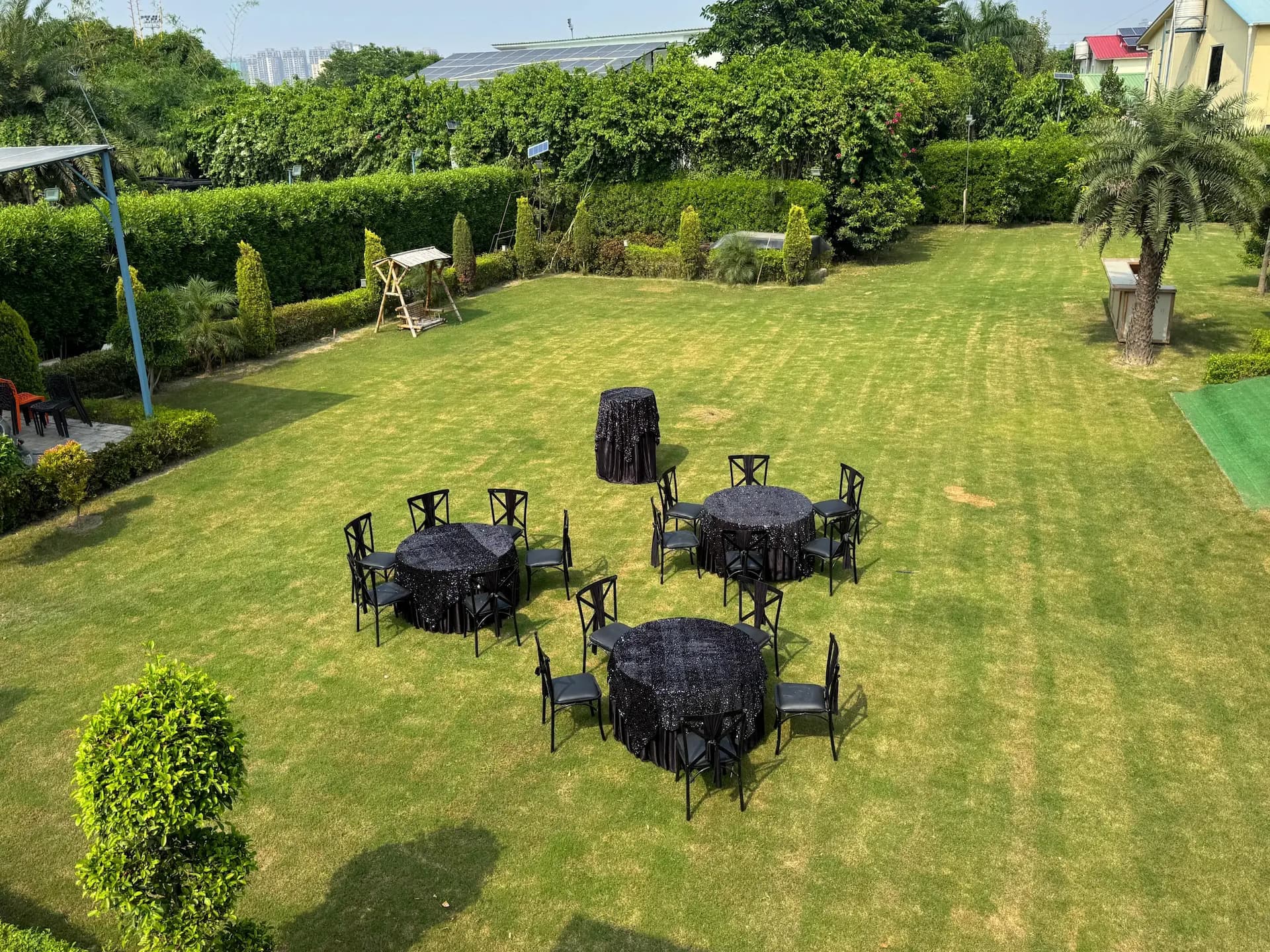 Photo 5 of 9 – 3 BHK farmhouse with a pool in Noida, Delhi (BMF-F649)