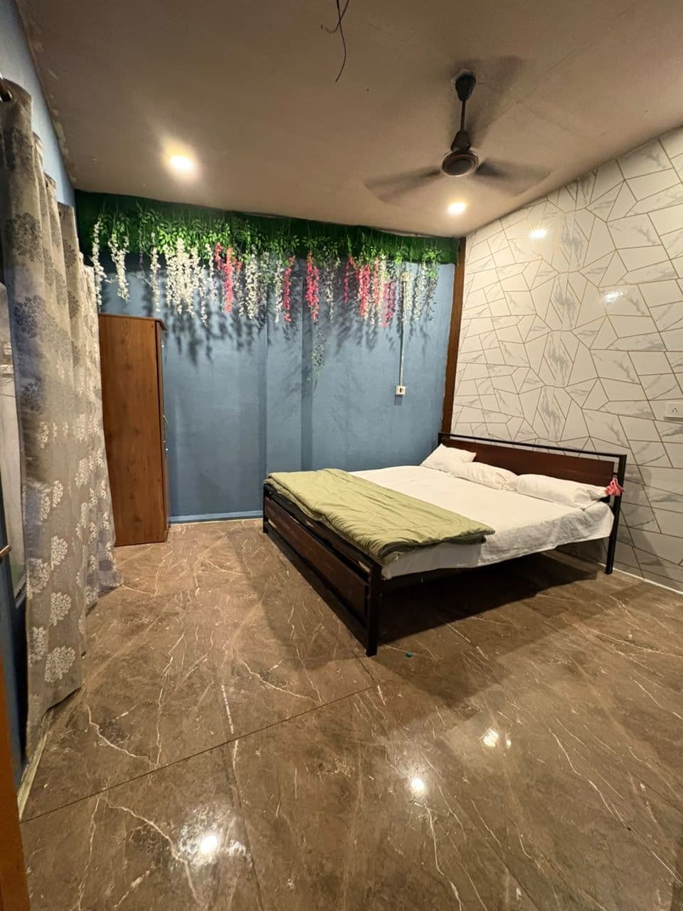Photo 5 of 9 – 2 BHK farmhouse with a private pool in Mangliya Center, Indore (BMF-F572)