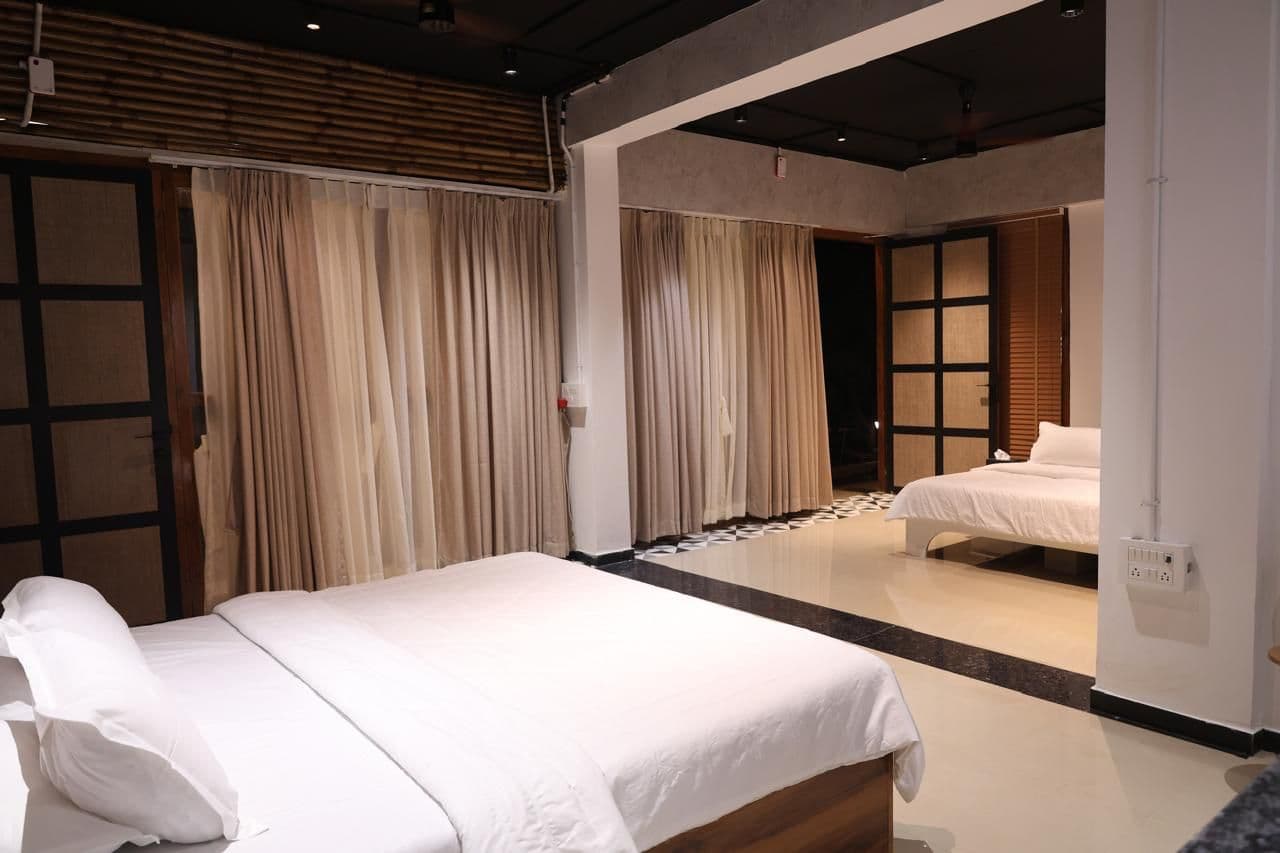 Photo 9 of 23 – 4 BHK villa with a pool in Kalam Chowk, Karjat (BMF-V652)