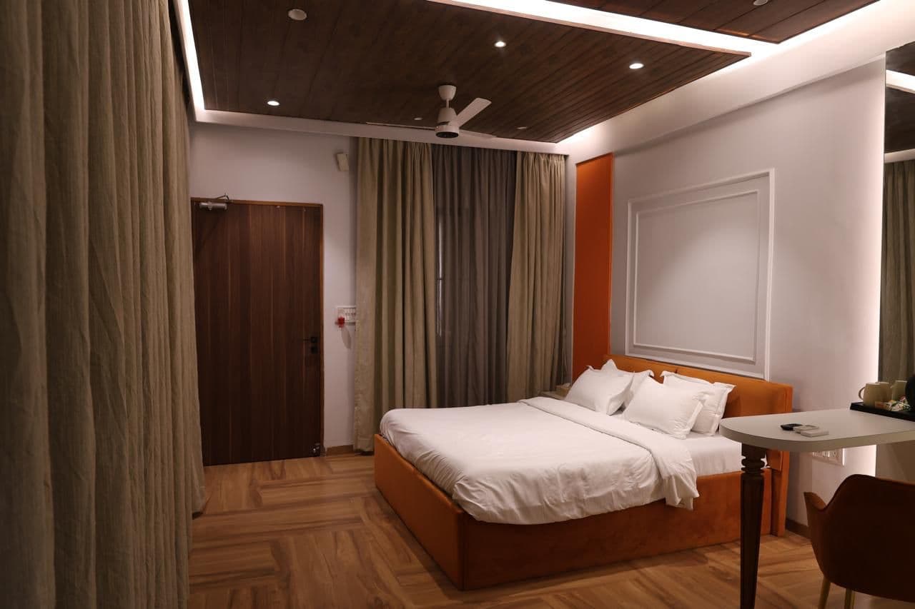 Photo 8 of 23 – 4 BHK villa with a pool in Kalam Chowk, Karjat (BMF-V652)