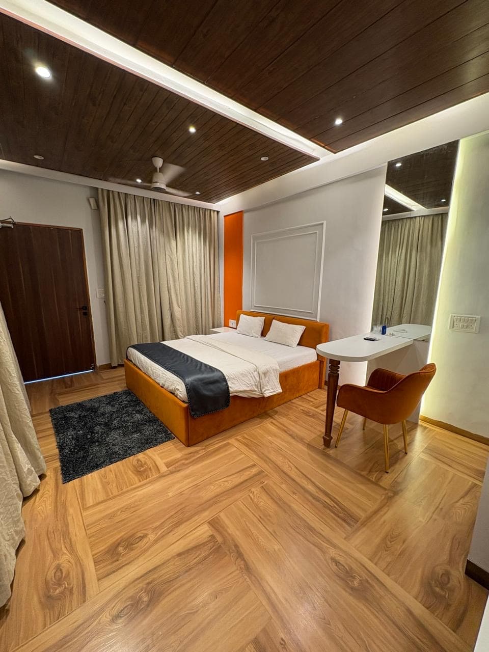 Photo 5 of 23 – 4 BHK villa with a pool in Kalam Chowk, Karjat (BMF-V652)