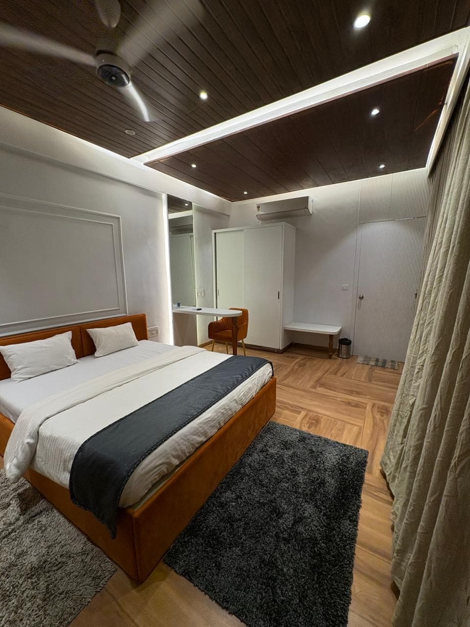 Photo 3 of 23 – 4 BHK villa with a pool in Kalam Chowk, Karjat (BMF-V652)