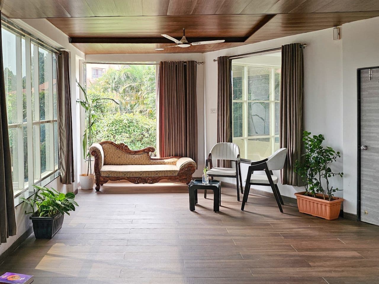 Photo 3 of 31 – 7 BHK villa with a private pool in Bhilar, Mahabaleshwar (BMF-V653)