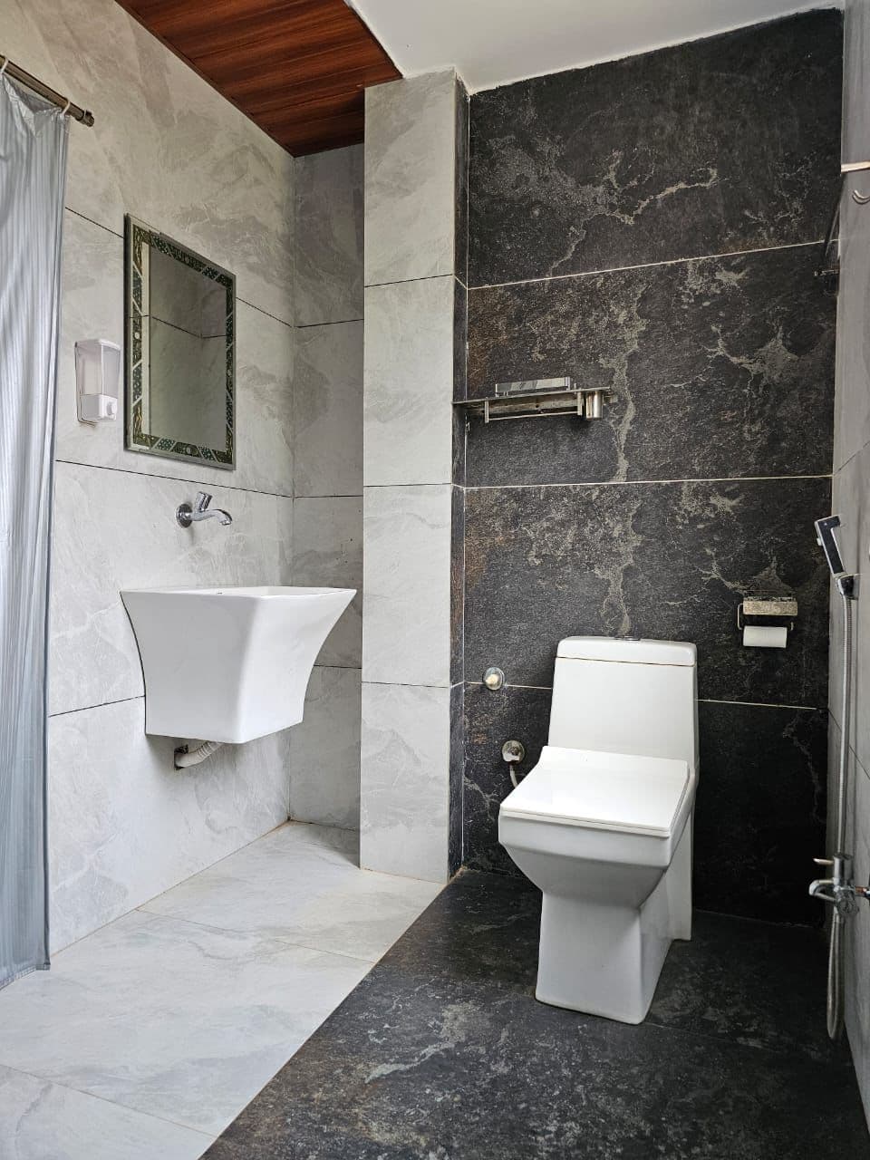 Photo 21 of 31 – 7 BHK villa with a private pool in Bhilar, Mahabaleshwar (BMF-V653)