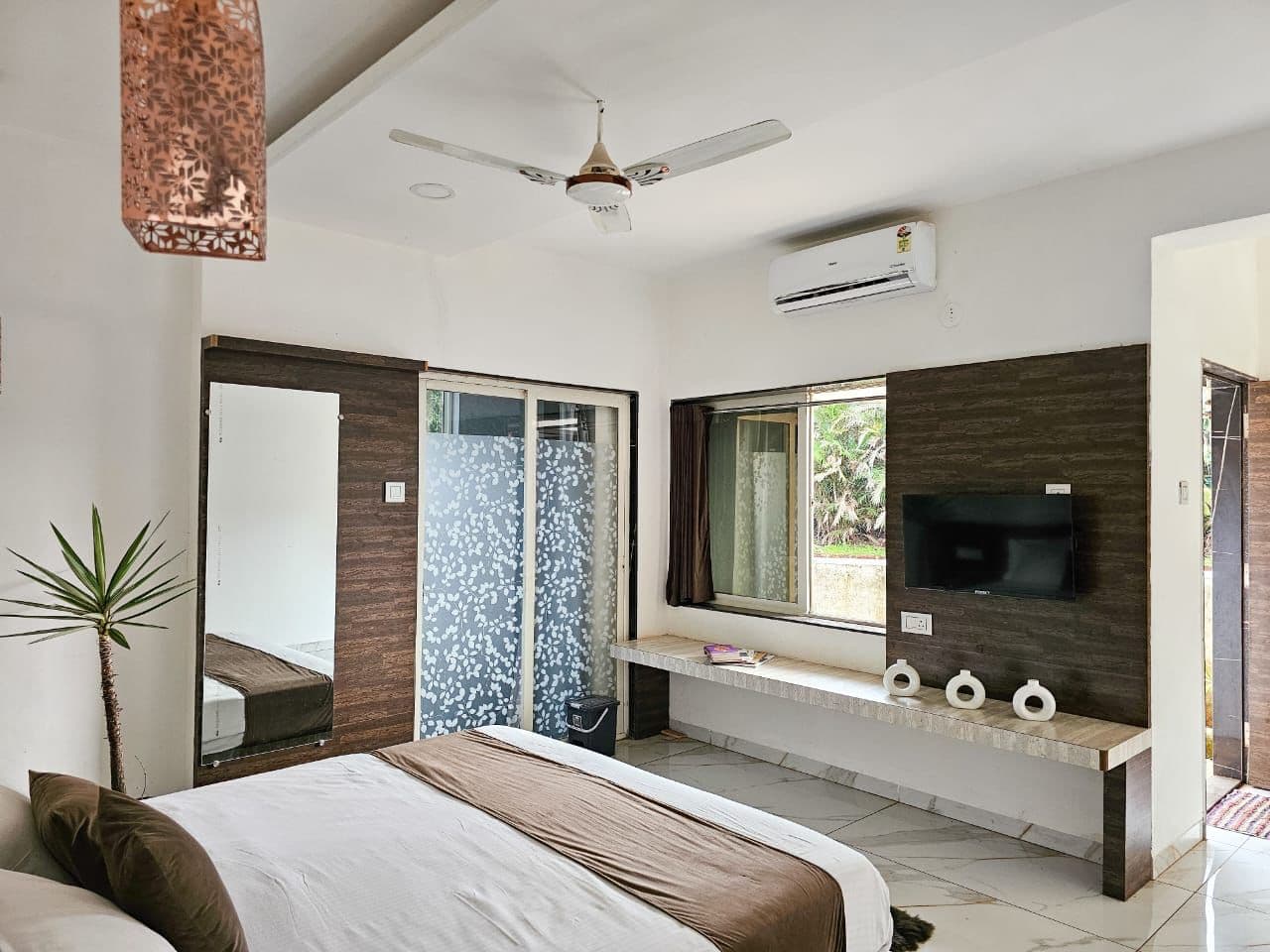 Photo 12 of 31 – 7 BHK villa with a private pool in Bhilar, Mahabaleshwar (BMF-V653)
