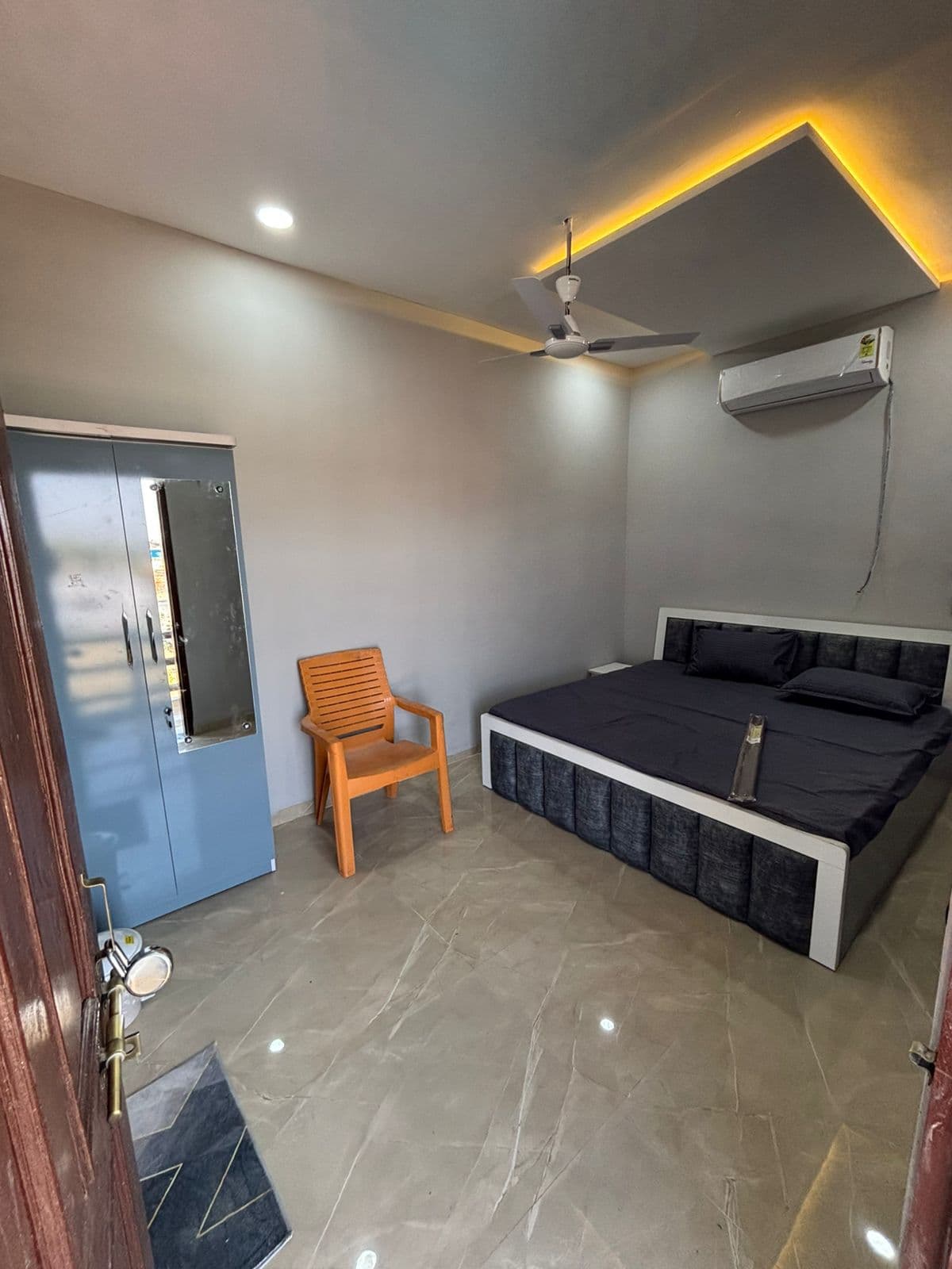 Photo 3 of 10 – 3 BHK farmhouse with a private pool in Choithram School, Indore (BMF-F654)