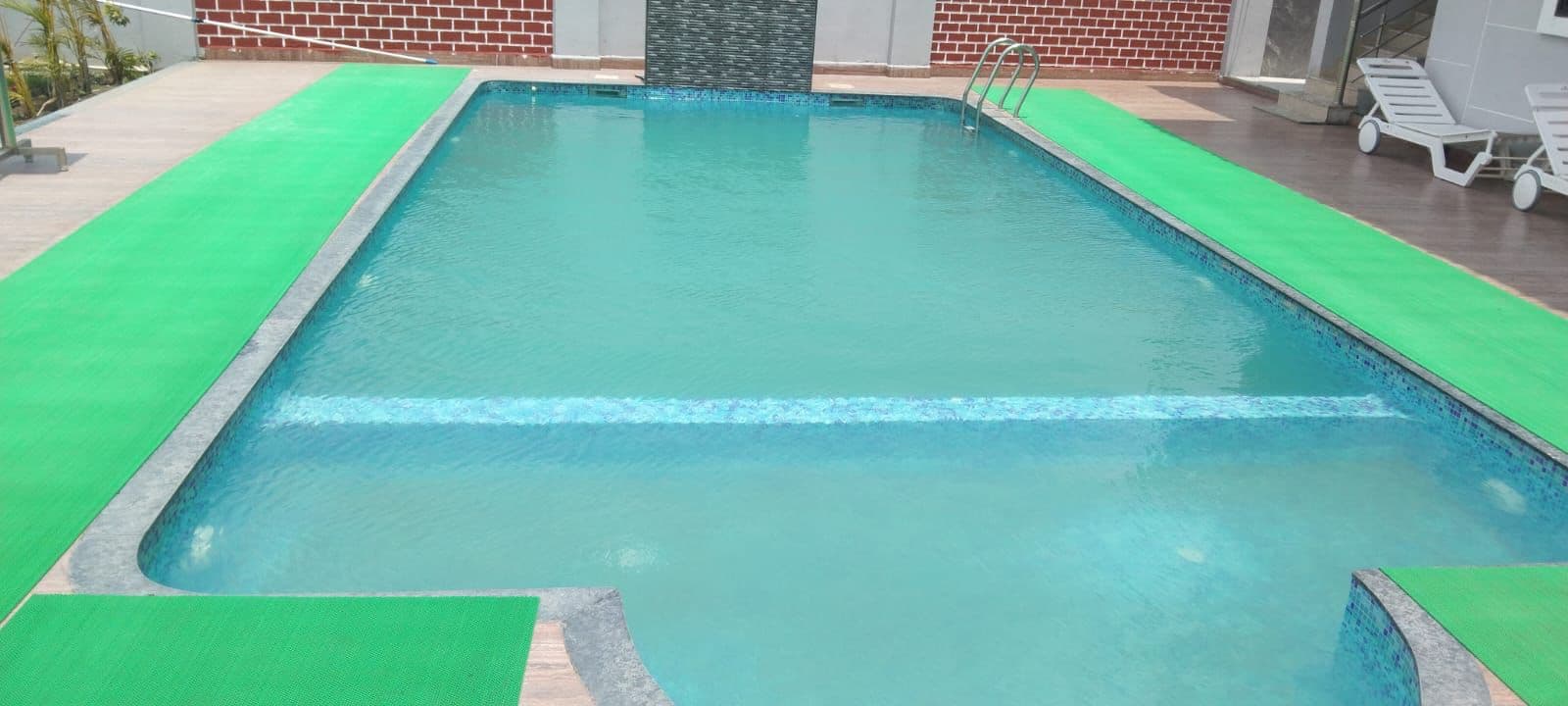 Photo 7 of 10 – 3 BHK farmhouse with a private pool in Choithram School, Indore (BMF-F654)