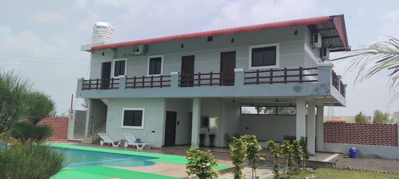Photo 5 of 10 – 3 BHK farmhouse with a private pool in Choithram School, Indore (BMF-F654)