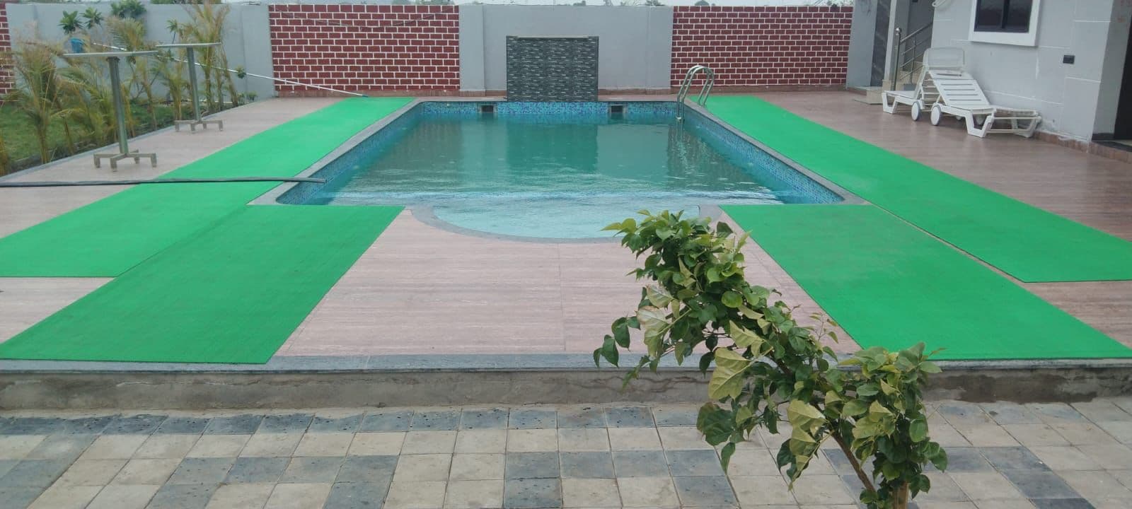 Photo 6 of 10 – 3 BHK farmhouse with a private pool in Choithram School, Indore (BMF-F654)