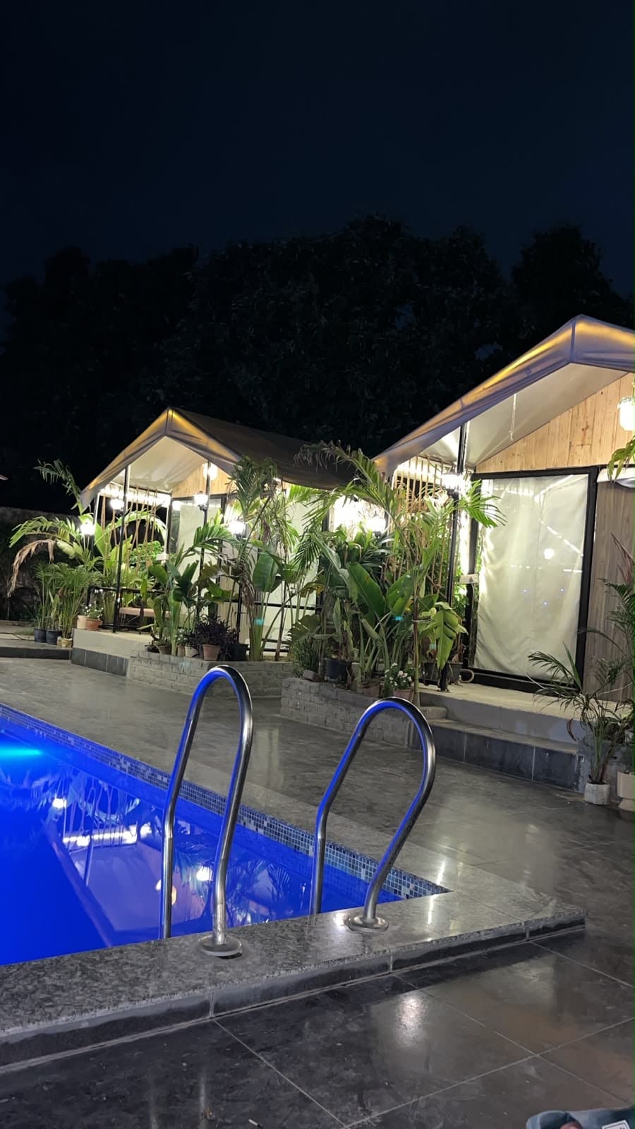 Photo 2 of 13 – 4 BHK farmhouse with a private pool in Chattarpur, Delhi (BMF-F655)