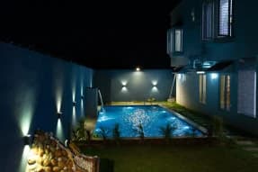 Resort with a private pool in Crocodile Park, Mahabalipuram (BMF-R332)