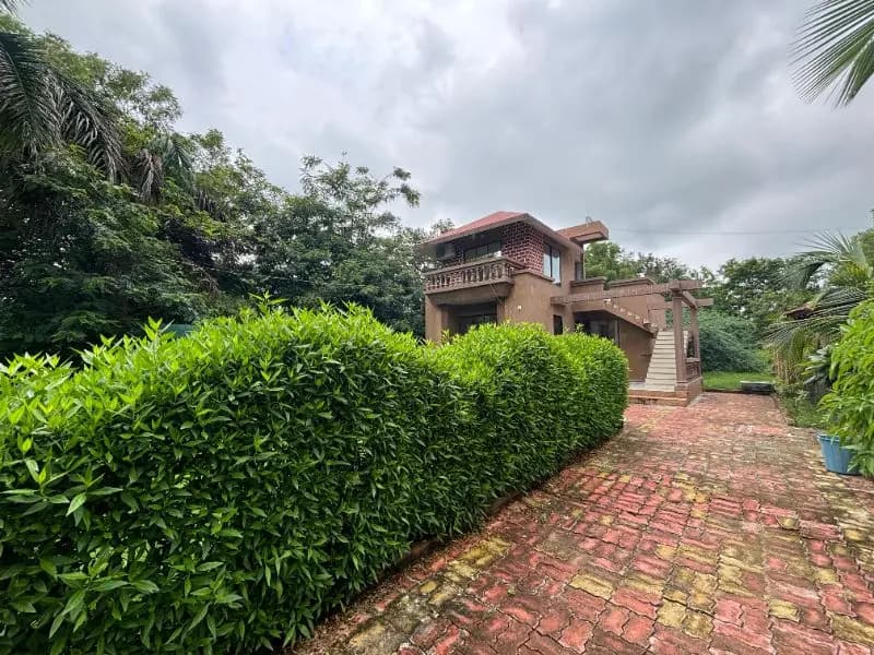 Farmhouse in Vadodara: Areas, Prices and What to Book
