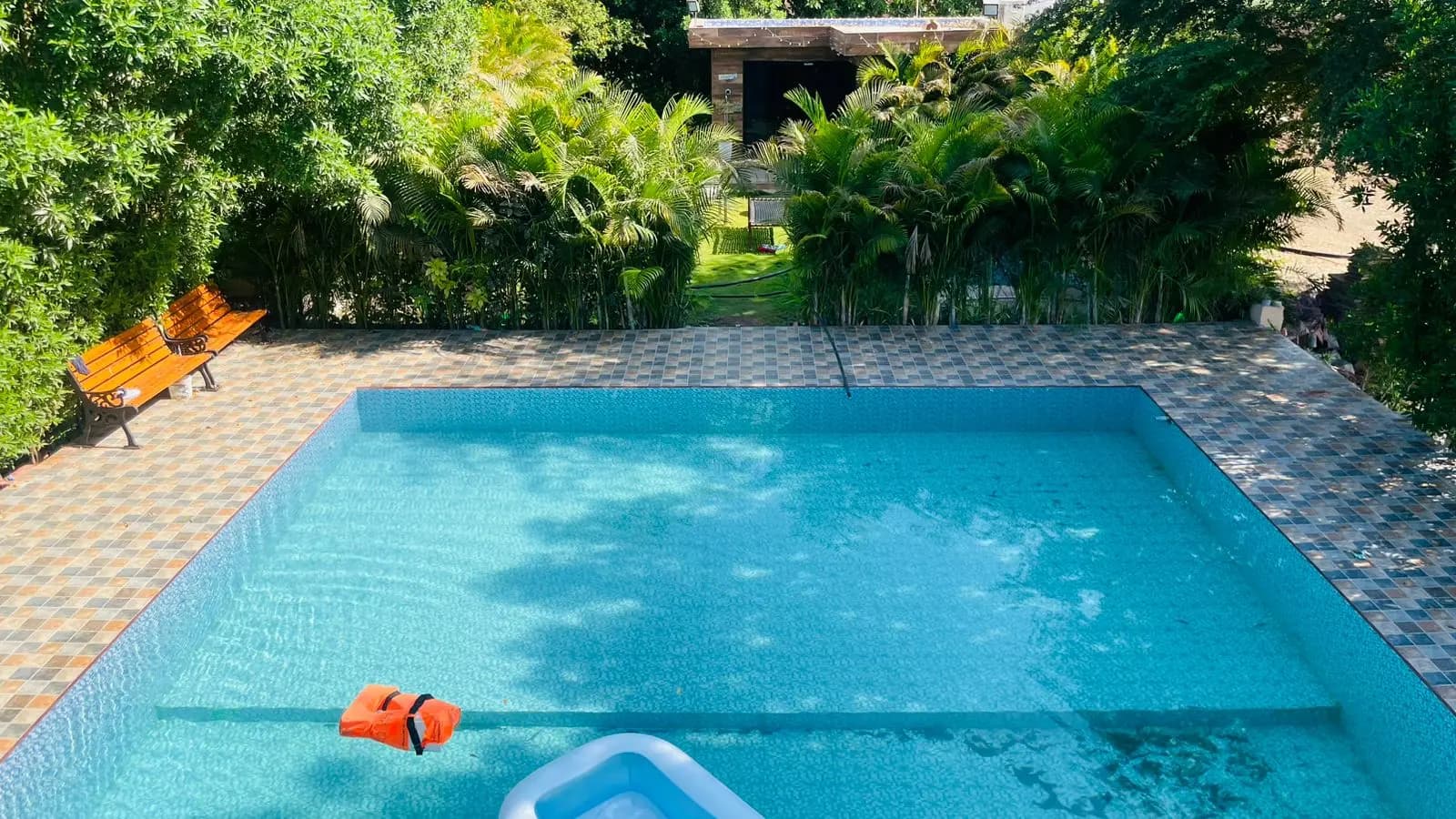 Private pool at BMF-V379, Jam-Kandorana, Rajkot