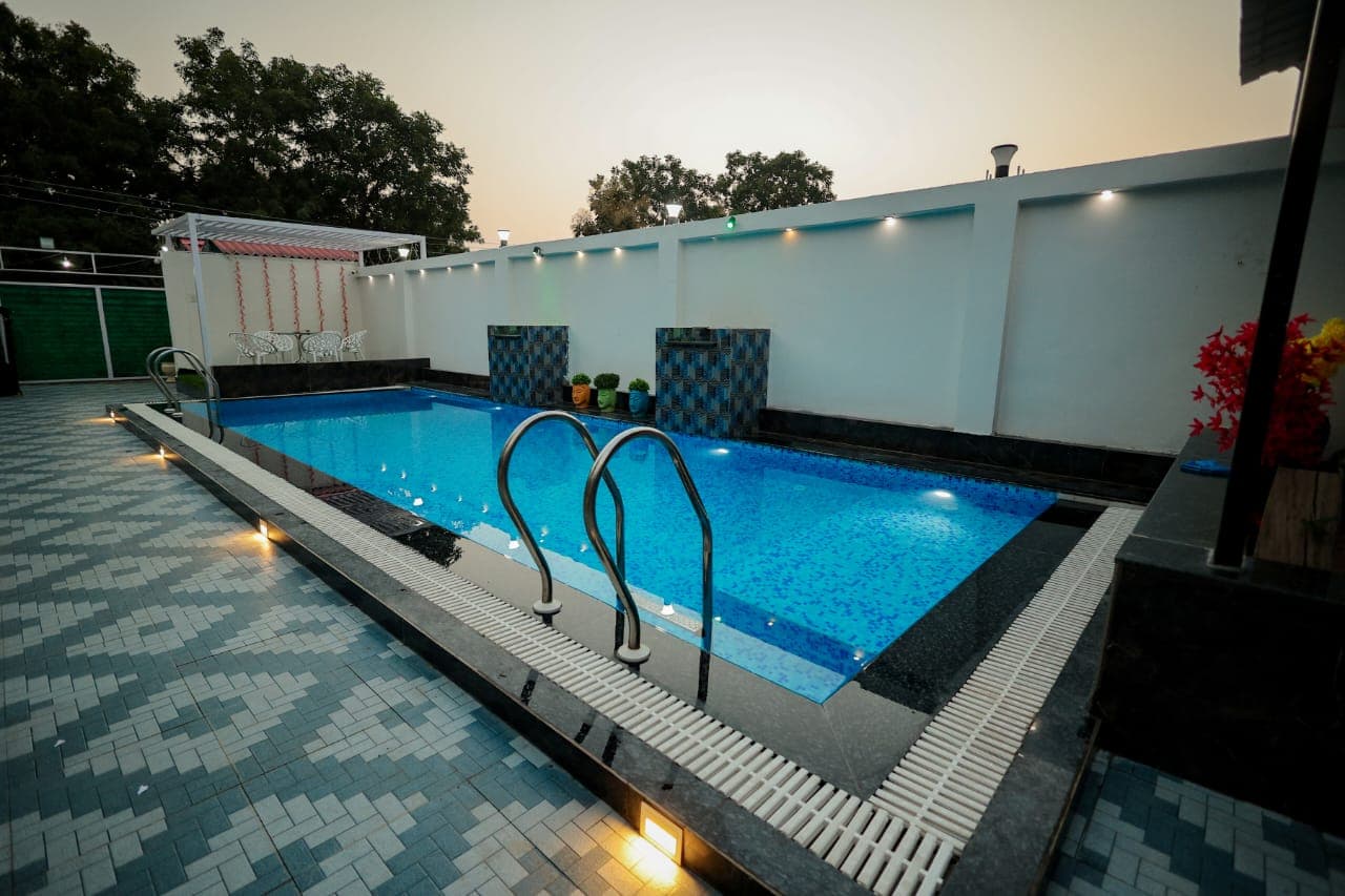 Private pool at BMF-F387, Crescent Water Park, Indore