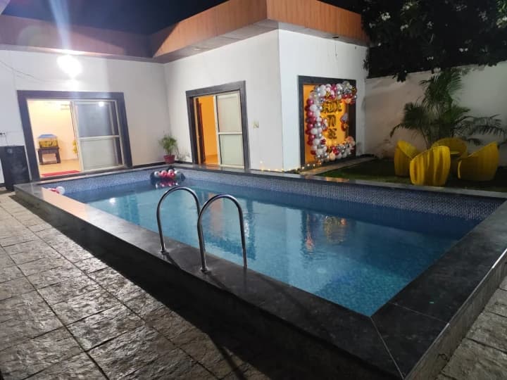 Photo 1 of 10 – 2 BHK farmhouse with a private pool in Gurugram, Delhi (BMF-F570)