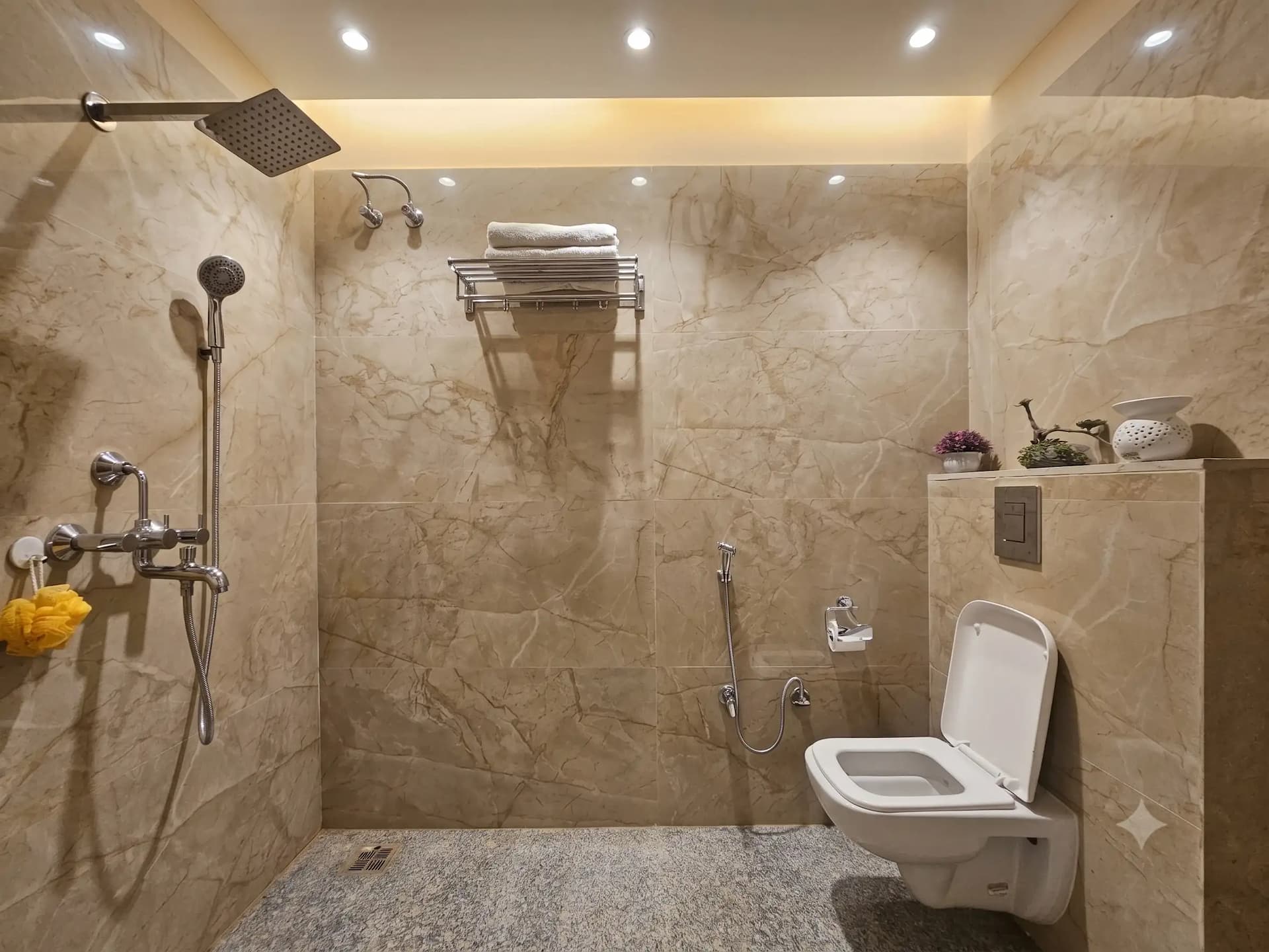 Photo 8 of 19 – 6 BHK farmhouse with a private pool in Bassi, Jaipur (BMF-F582)