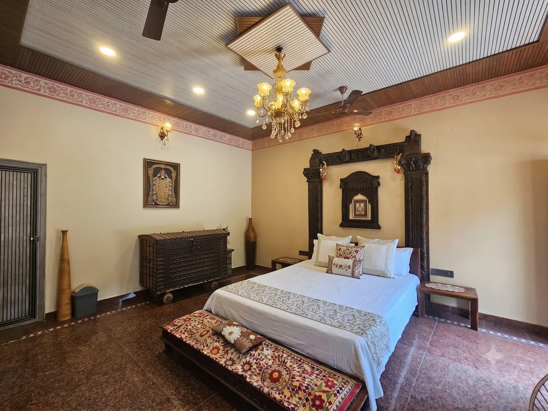 Photo 7 of 19 – 6 BHK farmhouse with a private pool in Bassi, Jaipur (BMF-F582)