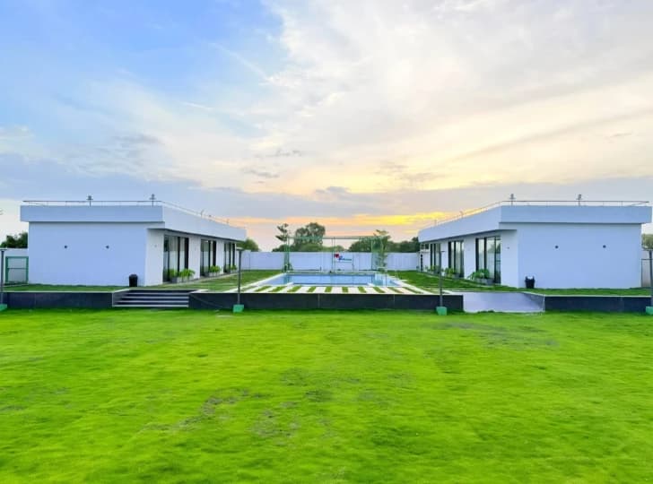 Photo 18 of 19 – 6 BHK farmhouse with a pool in Medchal, Hyderabad (BMF-F596)